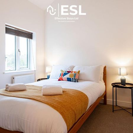 2 Bedroom Terrace Cottage, Parking, 5 Minutes Drive To Royal Shrewsbury Hospital Luaran gambar