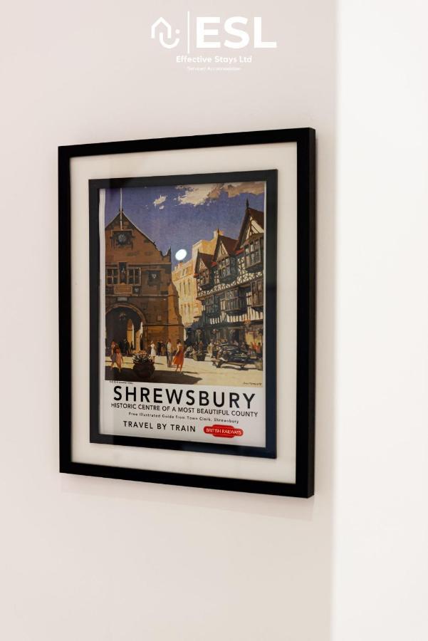 2 Bedroom Terrace Cottage, Parking, 5 Minutes Drive To Royal Shrewsbury Hospital Luaran gambar